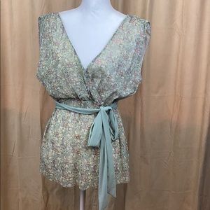 EUC Vintage top with beading By NY&CO
